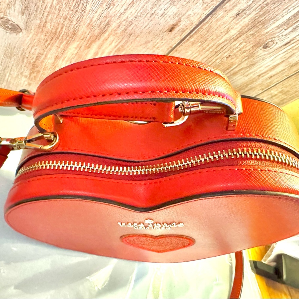 Kate Spade Love Shake Heart-Shaped Crossbody Bag Red Leather w heart Patch - GUC - Picture 4 of 15